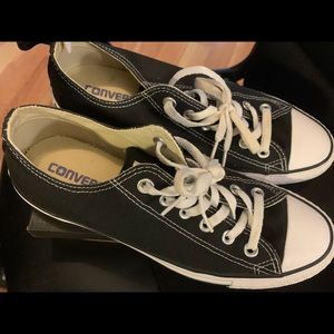 Black converse